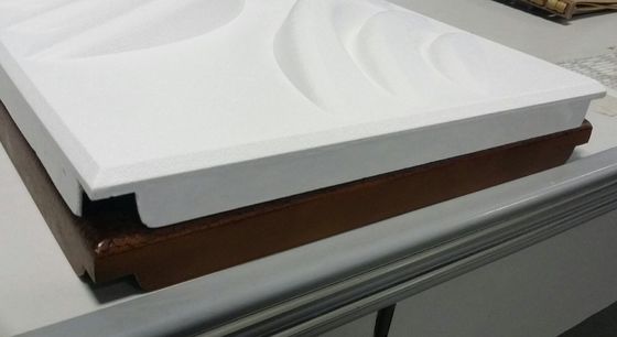 A placa 3D 500mmx500mm é o material decorativo ideal para a construção de edifícios modernos