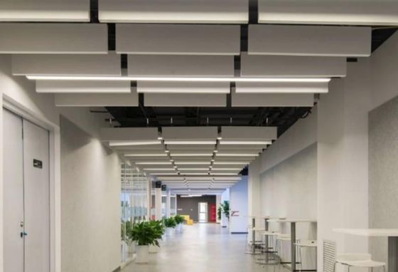 600*600mm ou 600*1200mm Painel de teto de fibra de vidro E1 ecológico para material acústico