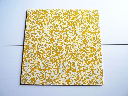 Tabela de PVC 3D personalizada para decoração de paredes e tetos interiores Material ecológico