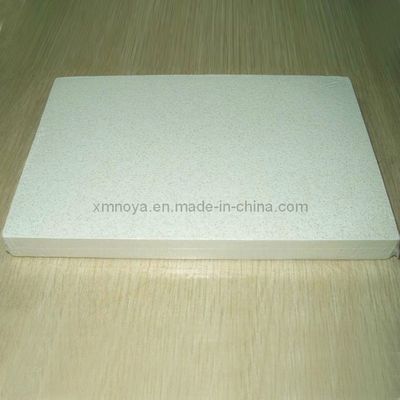 Telha decorativa de fibra de vidro para instalação em T-Grid pela Noya em Materiais de Construção
