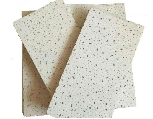 Desconto de azulejos de telhado quadrado Lata mineral acústica 300*300 para material de construção