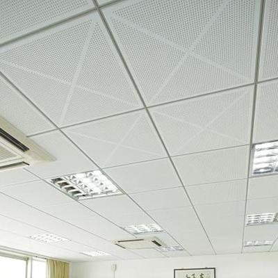 Tabuleiro de tecto de fibra de vidro revestido por pulverização para absorção sonora e controlo acústico