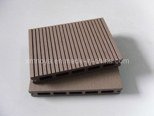 Deck externo WPC impermeável / piso verde HS145*22 para ambiente externo