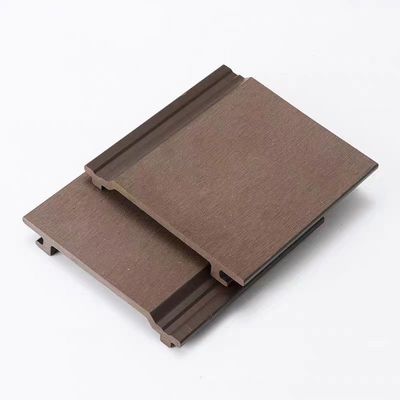Revestimento de parede de WPC resistente aos raios UV 45% HDPE 50% Fibras de madeira residual e design durável