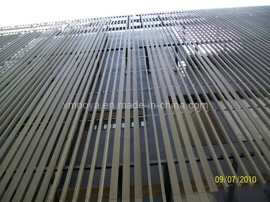 Cercas de piso de WPC à prova d'água com padrão de grãos de madeira e design de superfície escovada