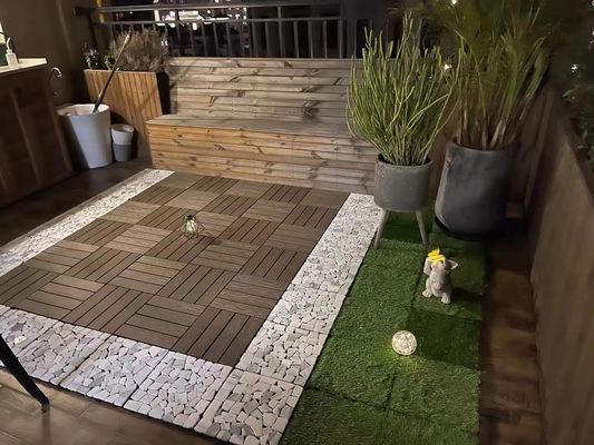 300*300mm WPC madeira plástica composta piso externo / Decking para melhoria do jardim