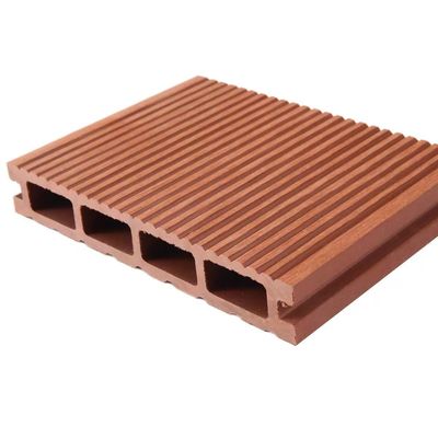 Padrão de engenharia Marrom WPC madeira plástico composto de piso exterior para o exterior
