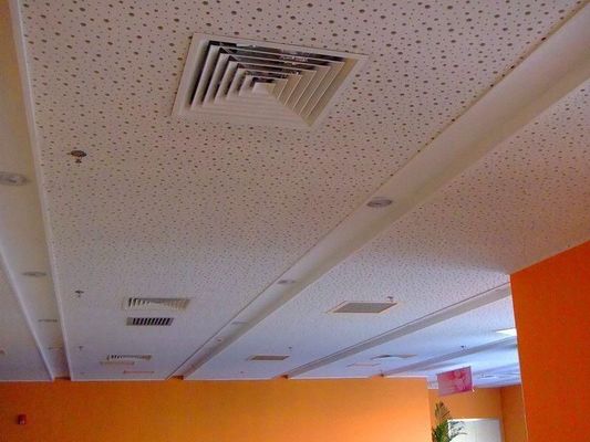 Placas de gesso de tecto resistentes à humidade e à ignição com isolamento acústico certificadas pela SGS