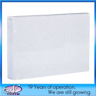 600*600*20/25 Painel de teto acústico de fibra de vidro à prova de fogo para decoração suspensa