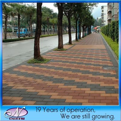 Estilo Sinter Grau e Vermelho Cerâmica Água Permeável tijolo para Paver Garden Driveway