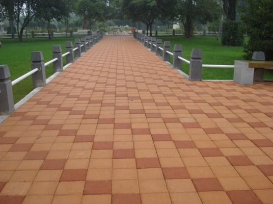 Estilo Sinter Grau e Vermelho Cerâmica Água Permeável tijolo para Paver Garden Driveway
