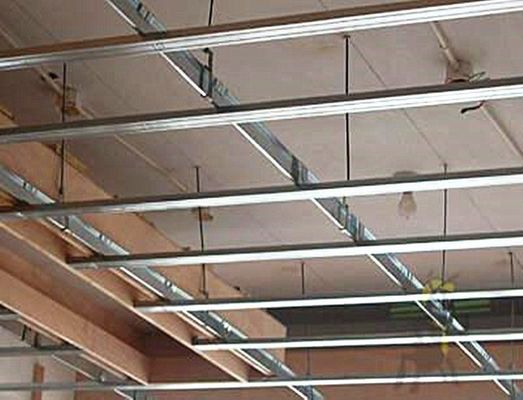Empilhadeiras de chapa galvanizadas de aço inoxidável estreitas e mergulhadas a quente com opções de spangle