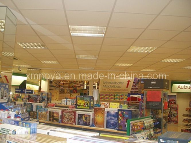 Tecelagem decorativa de lã mineral com e a imagem da superfície irregular do buraco