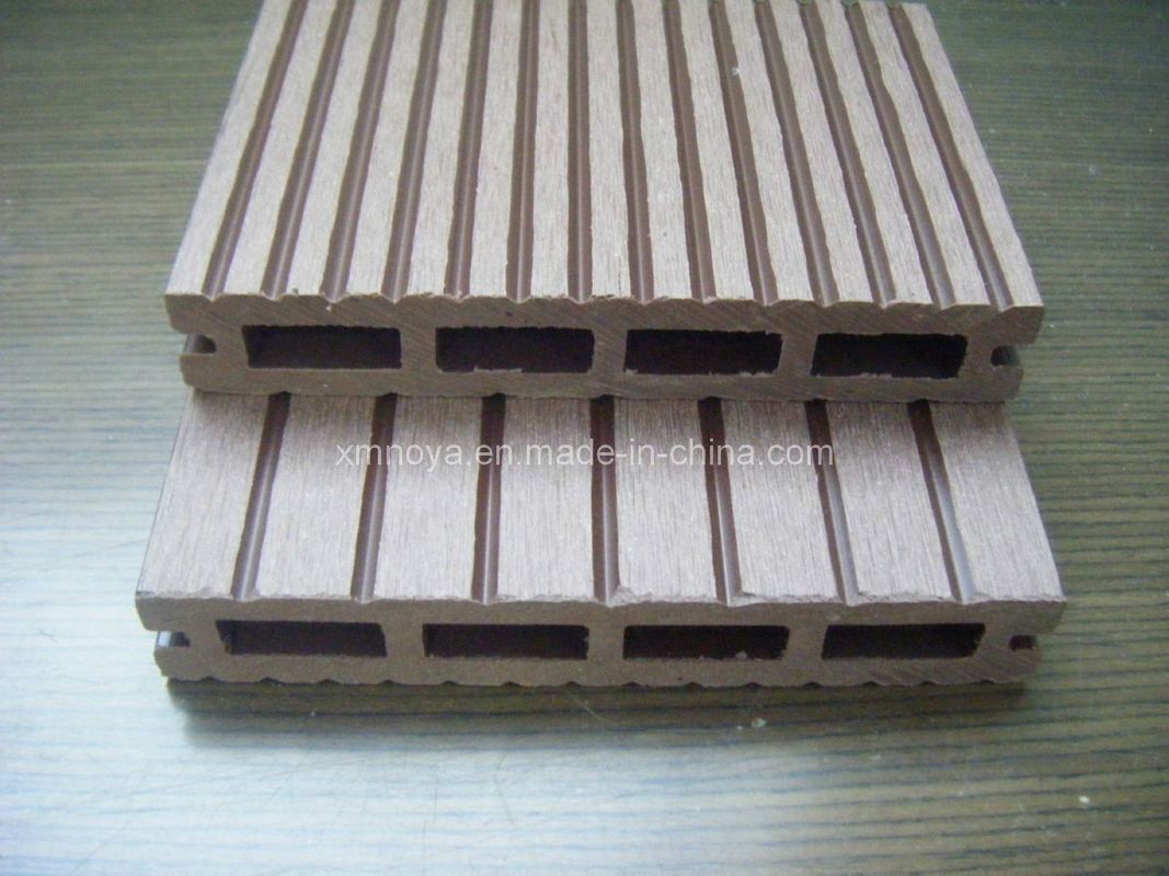 Customizado NYH147*23 um piso de madeira de plástico composto para jardim ao ar livre