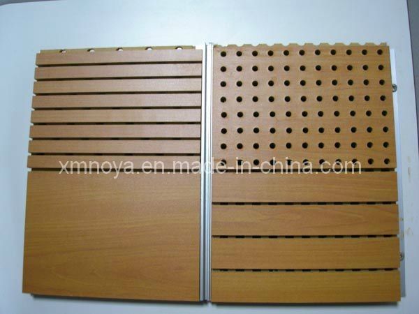 Painel decorativo de parede interior perfurado de absorção acústica de som de madeira à prova de fogo